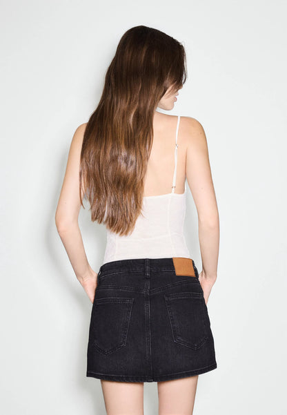 BLACK DENIM WASH