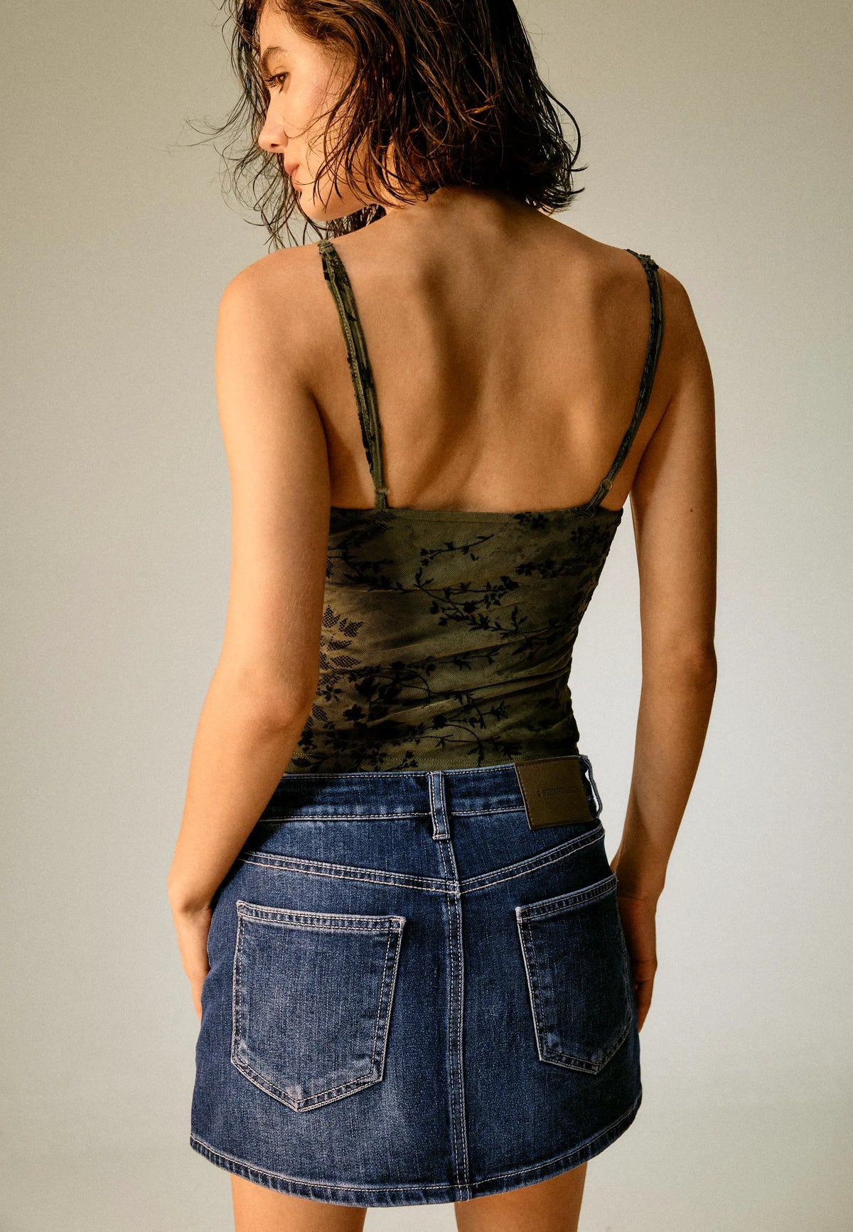 MEDIUM DENIM WASH