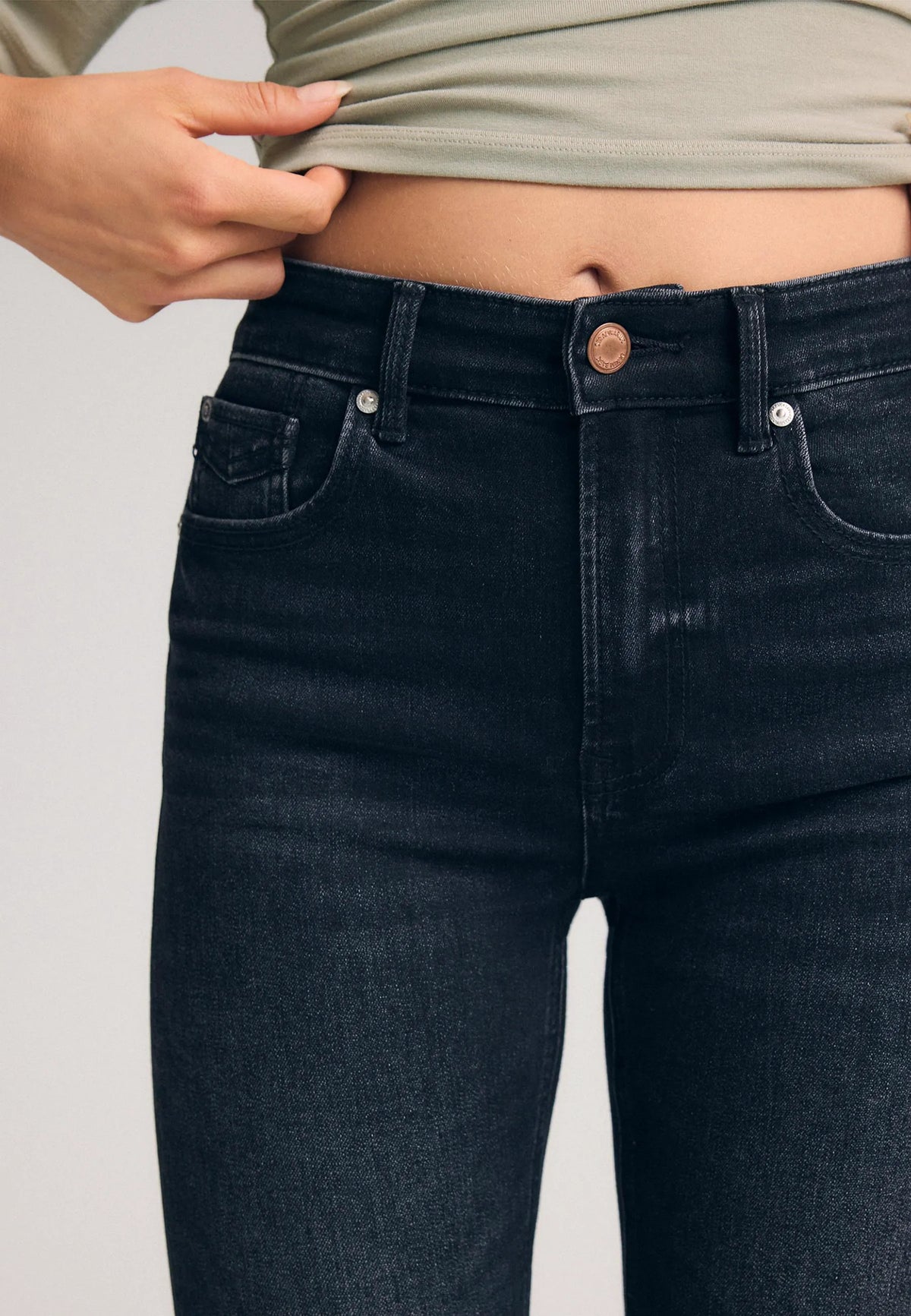 BLACK DENIM RINSE WASH