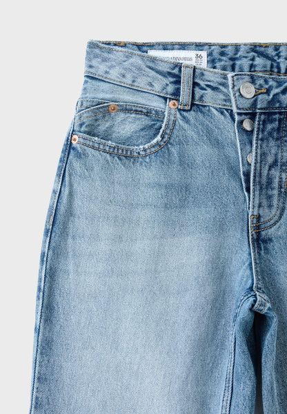 MEDIUM BLUE DENIM