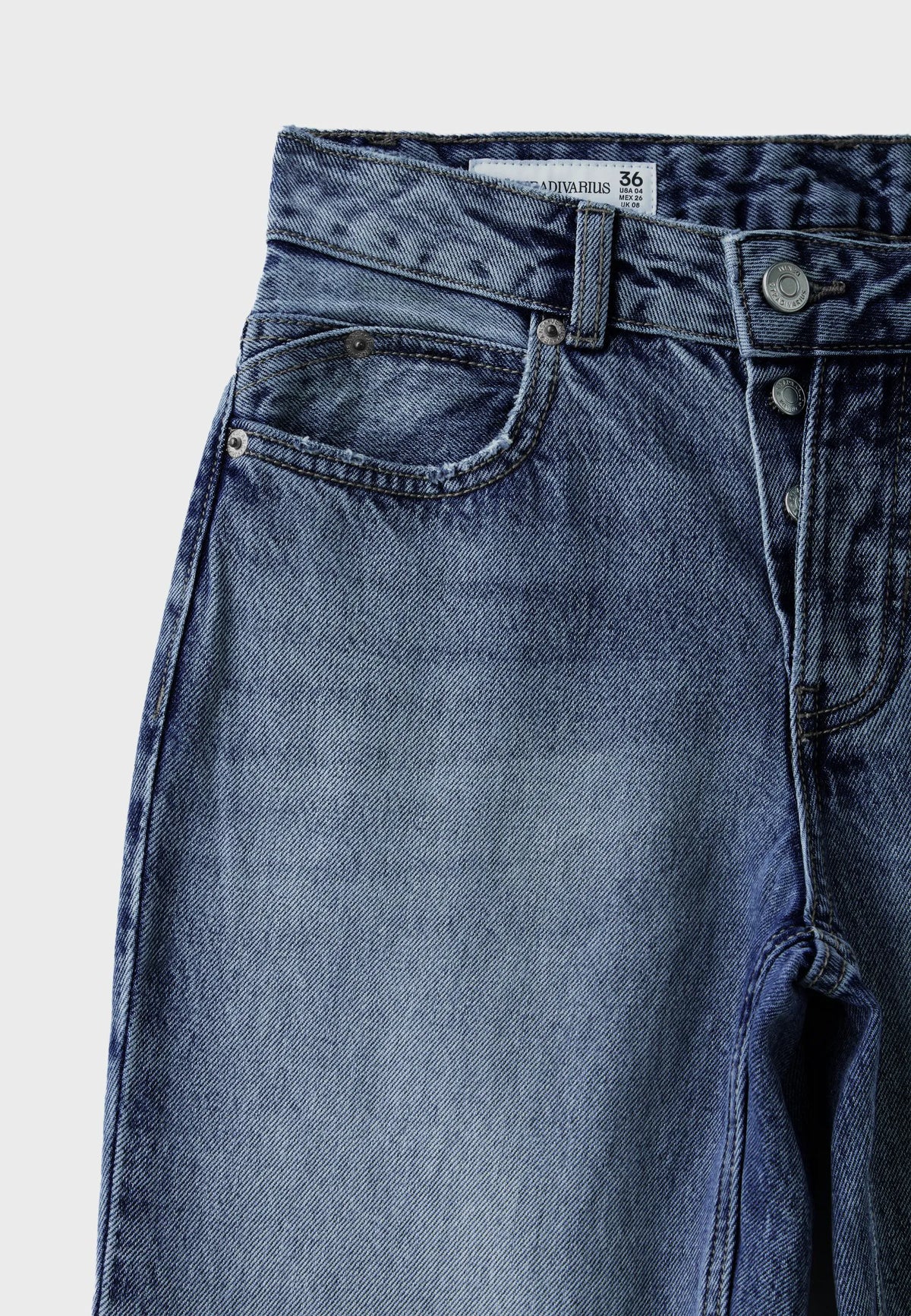 MEDIUM DENIM WASH
