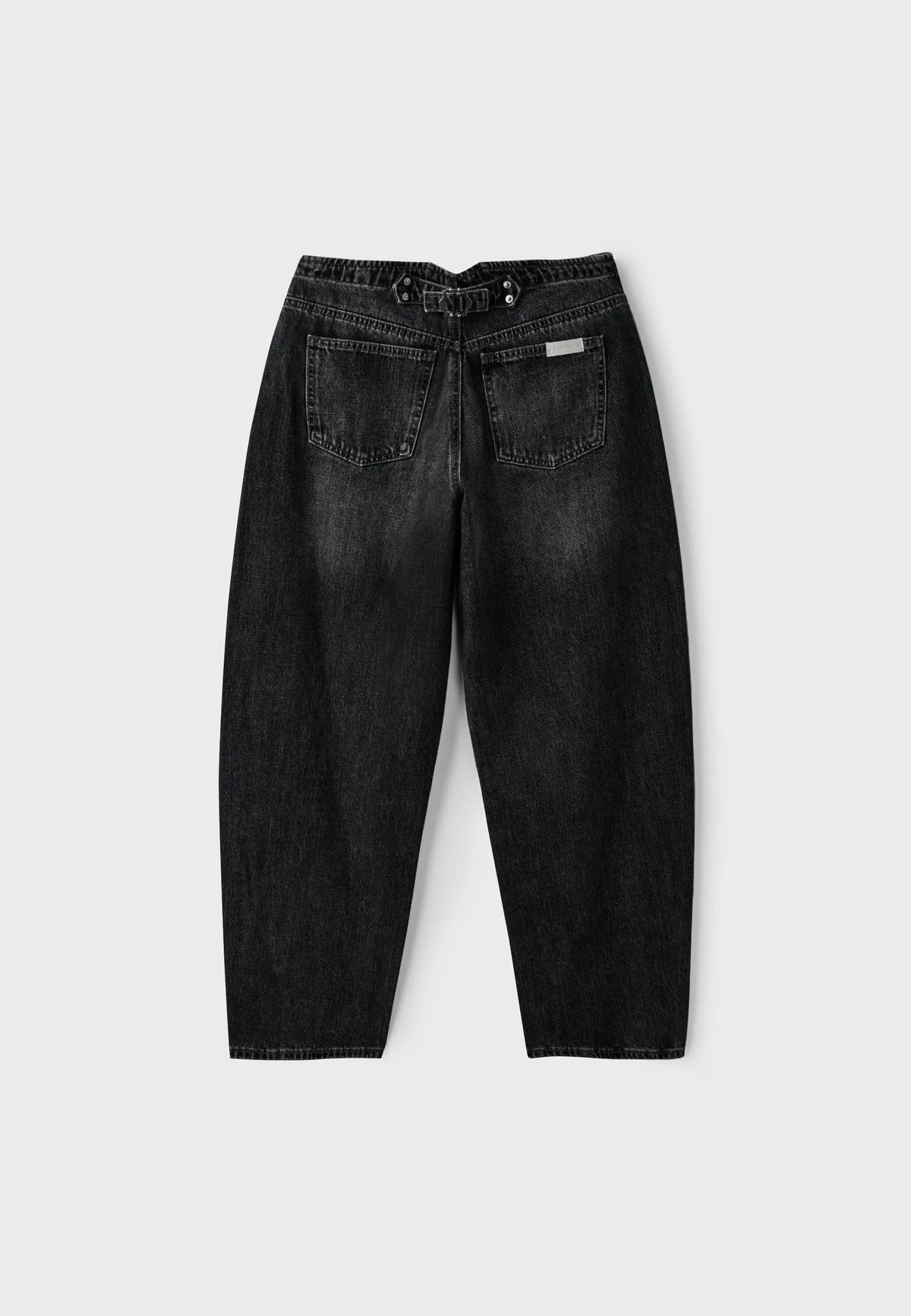 BLACK DENIM WASH