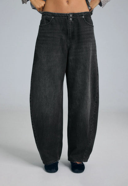BLACK DENIM WASH
