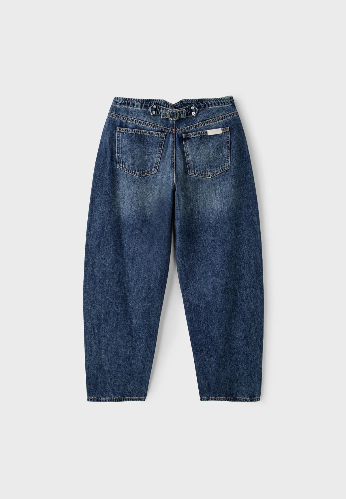MEDIUM DENIM WASH