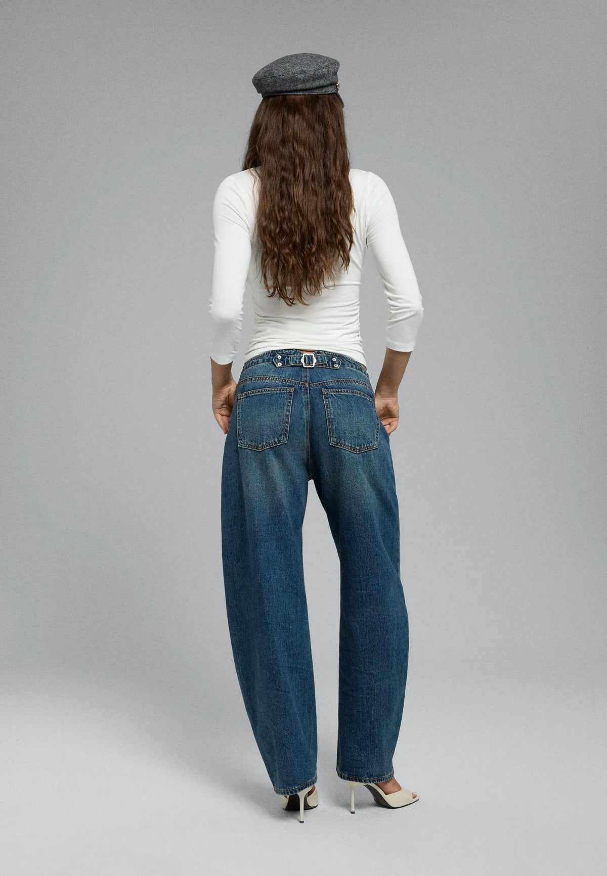 MEDIUM DENIM WASH