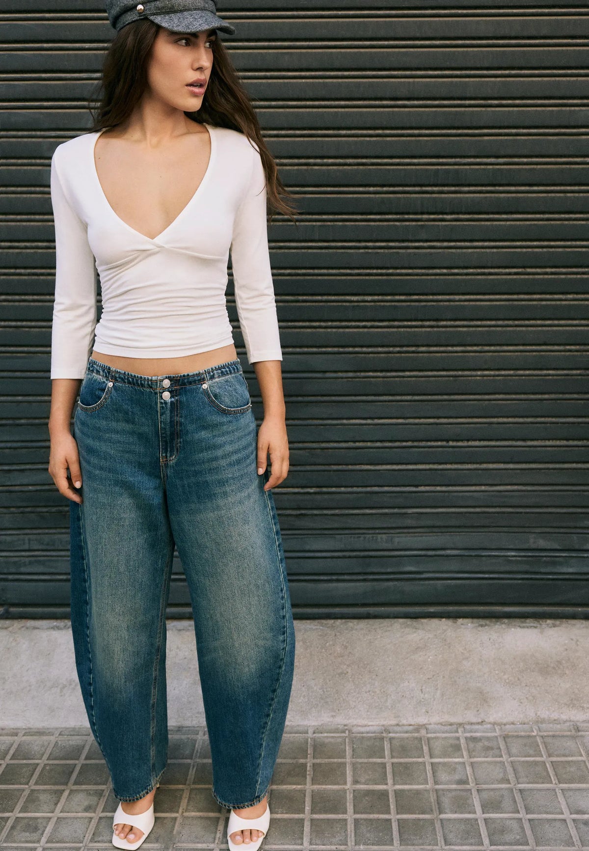 MEDIUM DENIM WASH