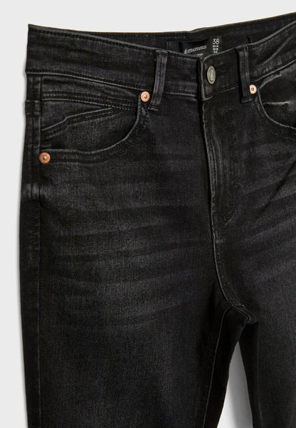 BLACK DENIM RINSE WASH