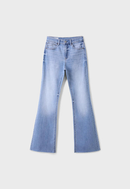 MEDIUM LIGHT BLUE DENIM