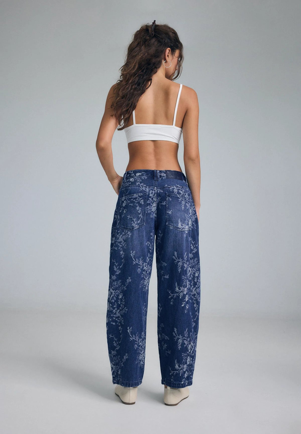 MEDIUM BLUE DENIM