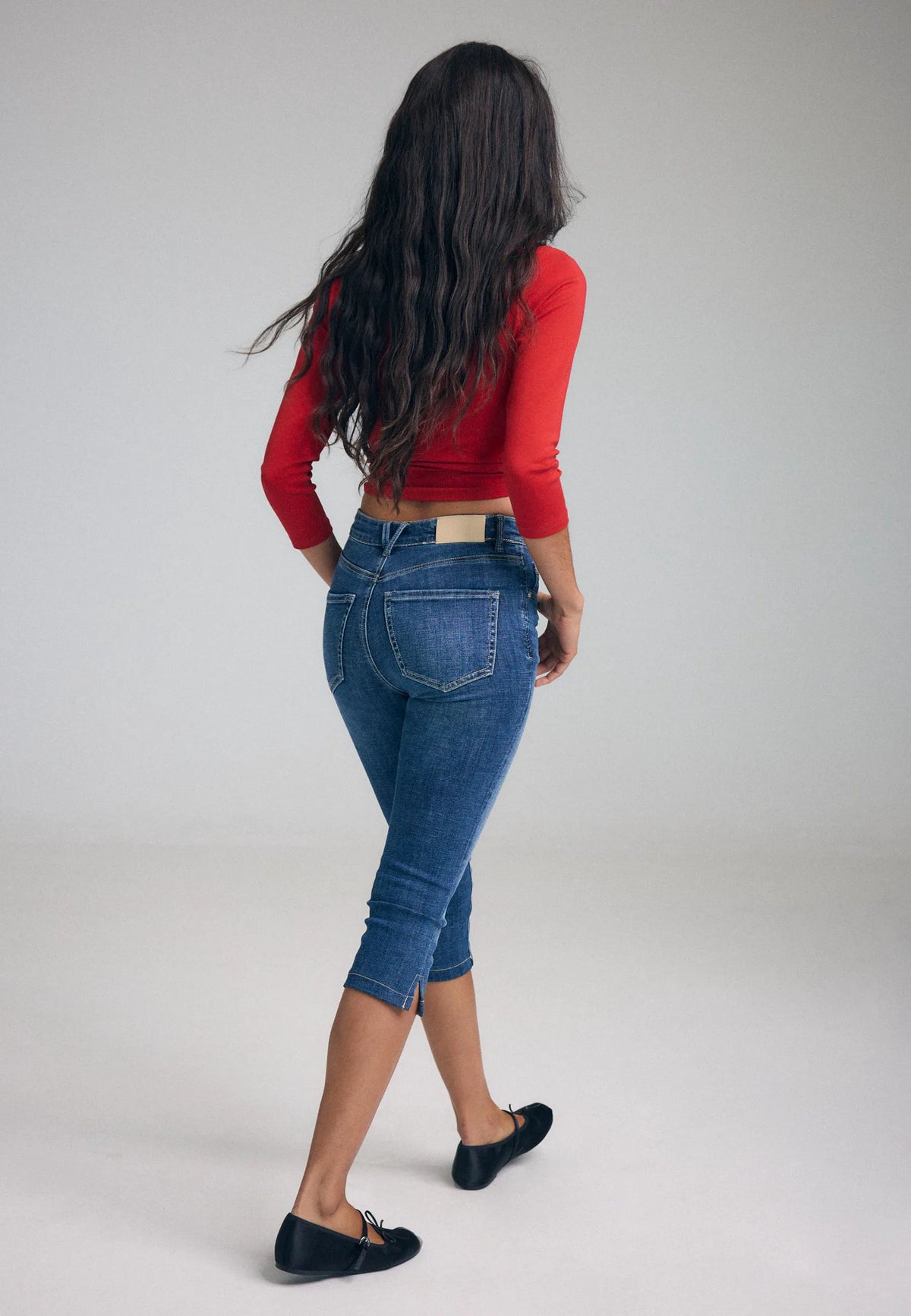MEDIUM BLUE DENIM