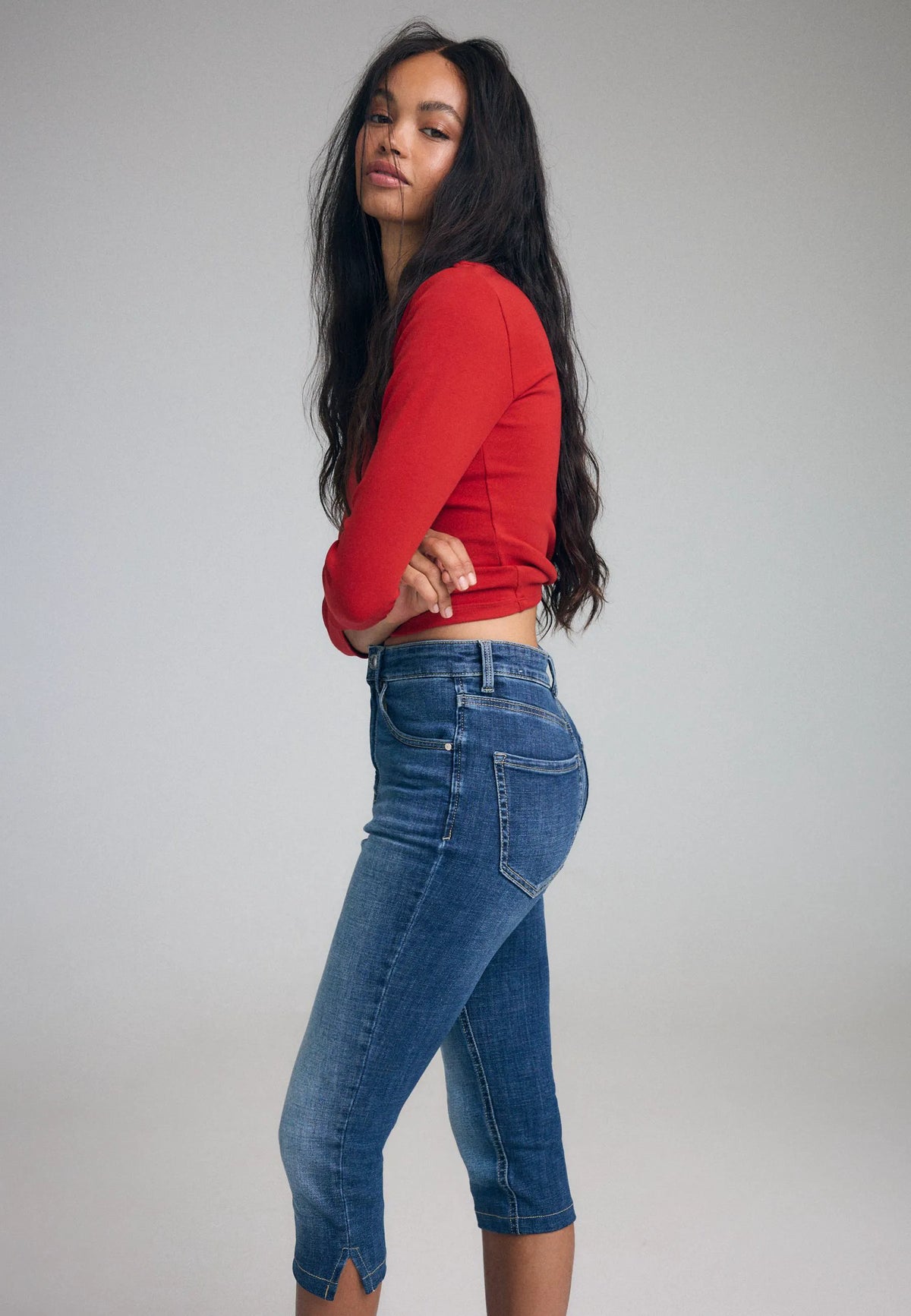 MEDIUM BLUE DENIM