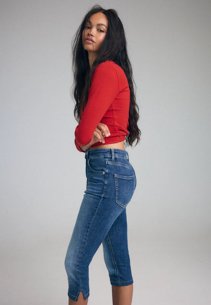 MEDIUM BLUE DENIM