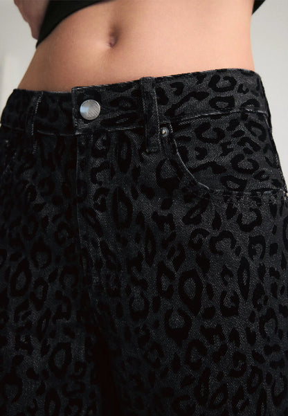 BLACK DENIM WASHED EFFECT