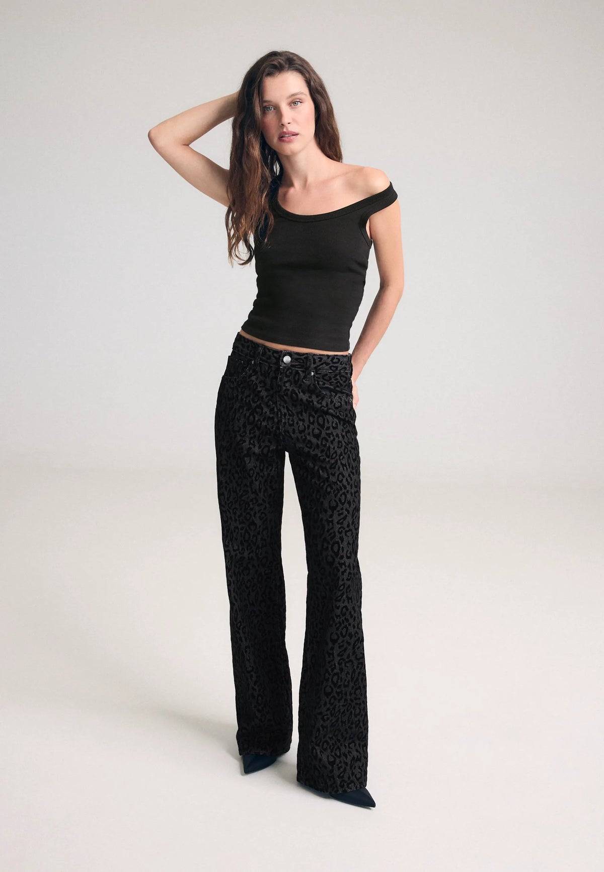 BLACK DENIM WASHED EFFECT