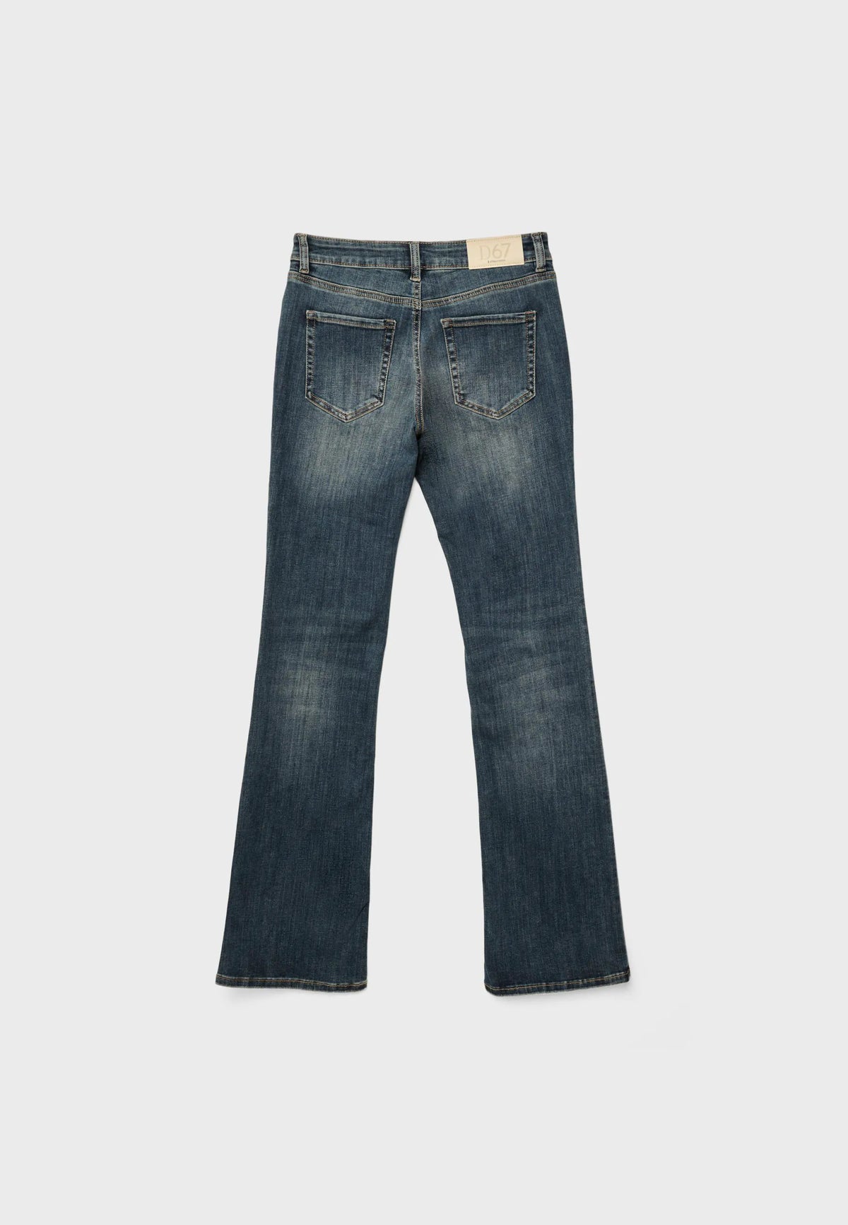 MEDIUM DENIM WASH