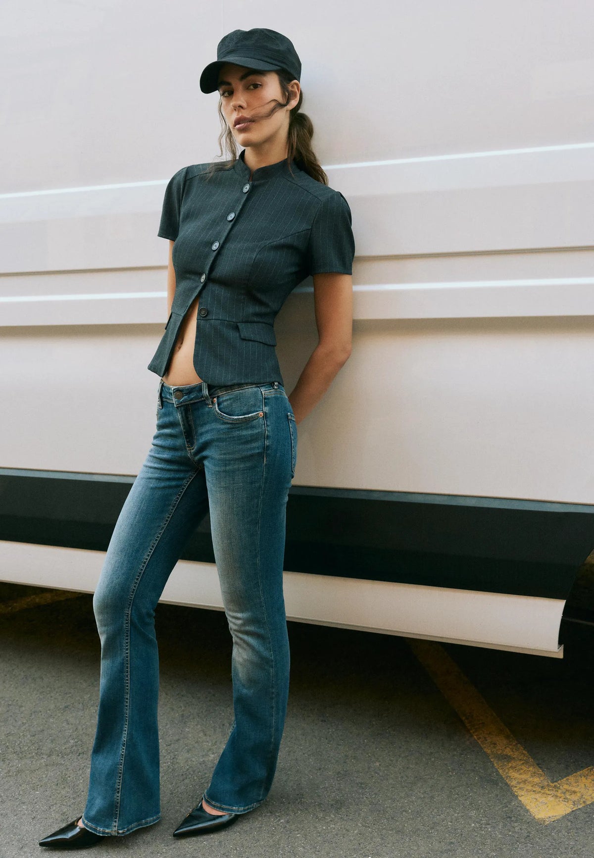 MEDIUM DENIM WASH