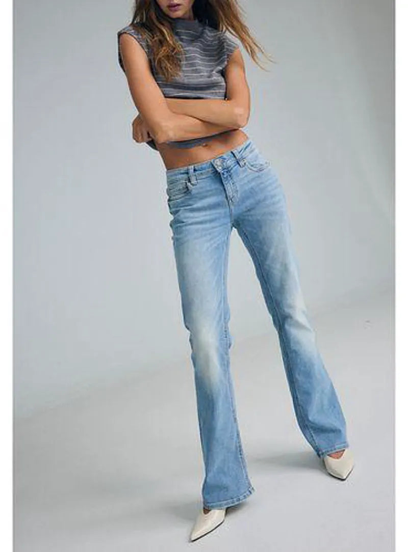 MEDIUM LIGHT BLUE DENIM