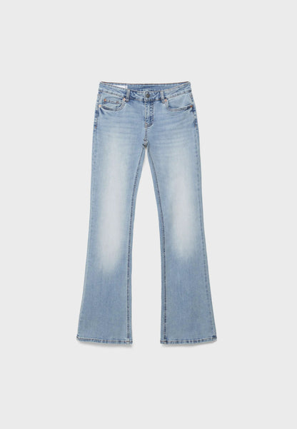 MEDIUM LIGHT BLUE DENIM