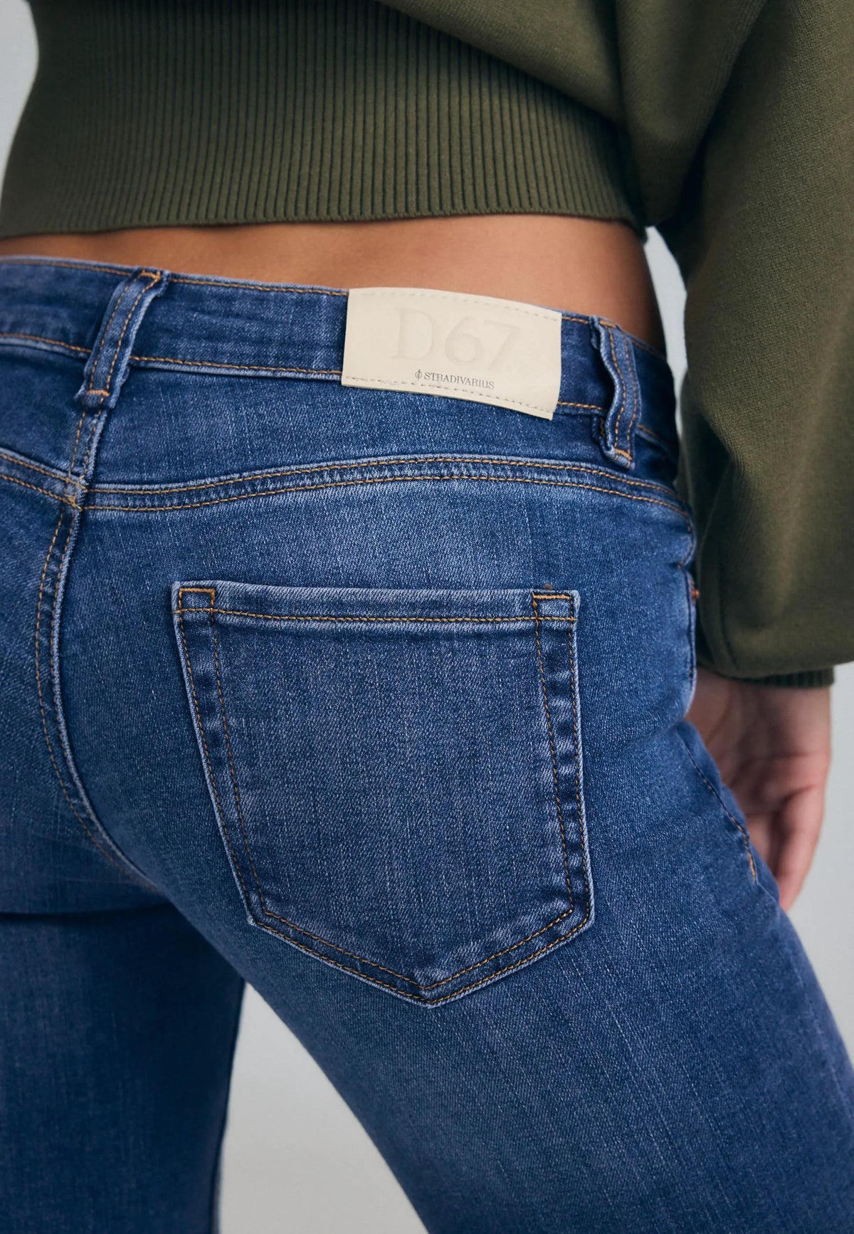 MEDIUM BLUE DENIM