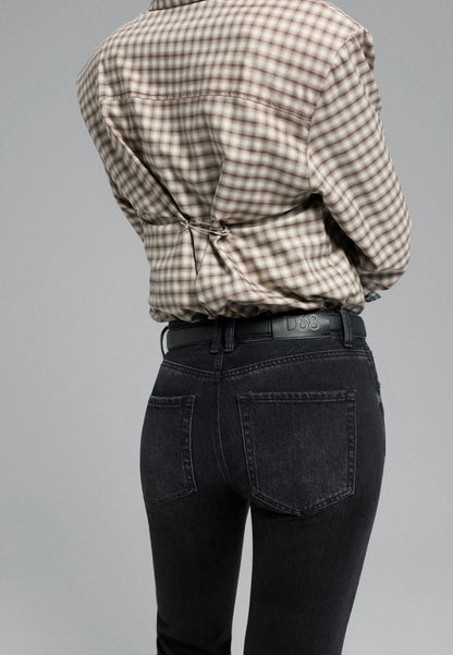 BLACK DENIM WASH