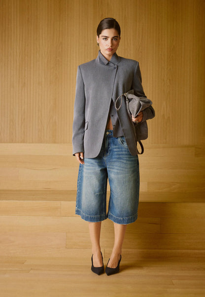 MEDIUM DENIM WASH