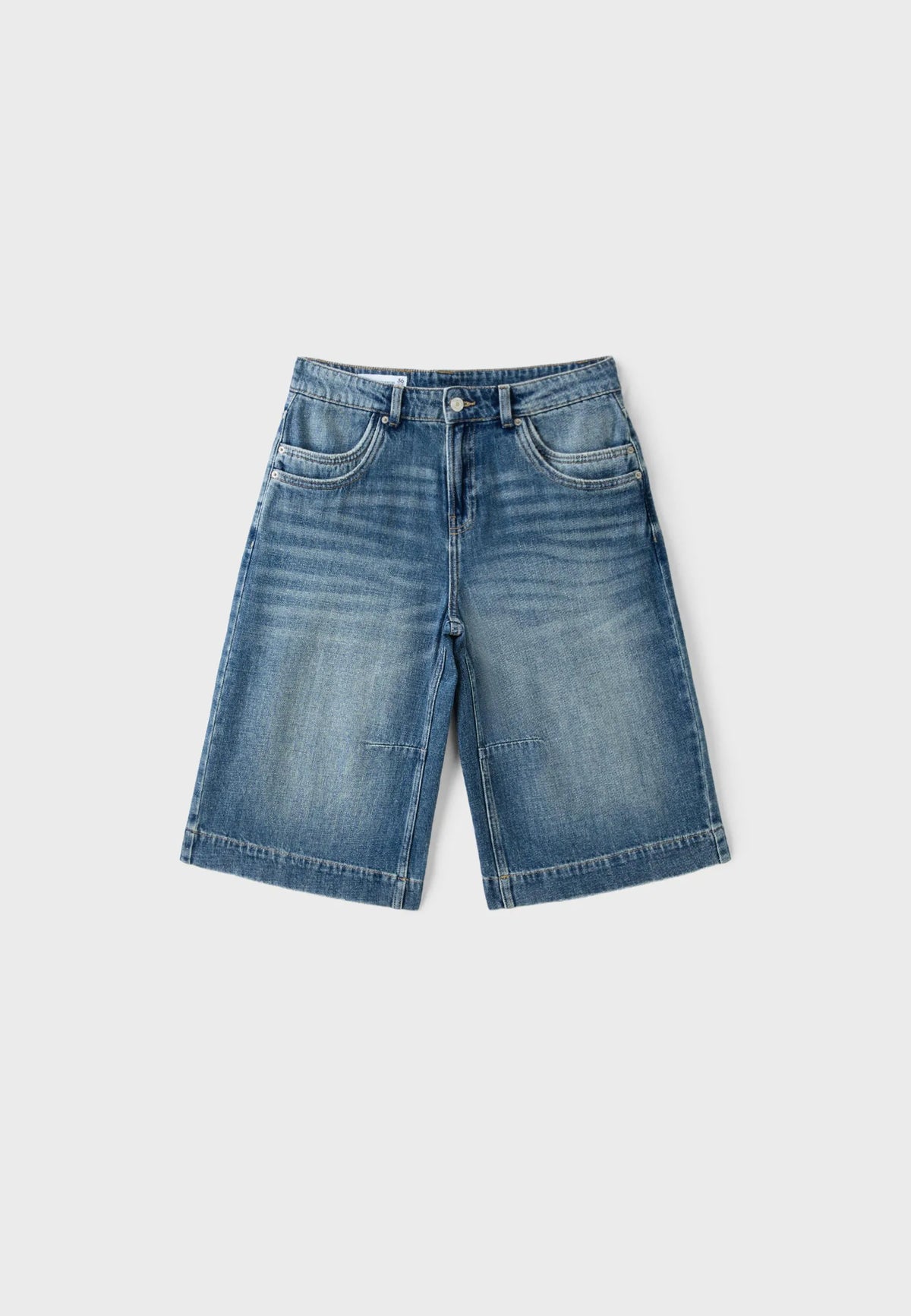 MEDIUM DENIM WASH