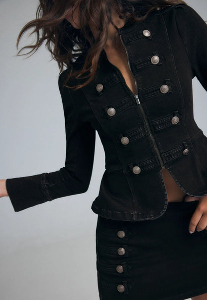 BLACK DENIM WASH