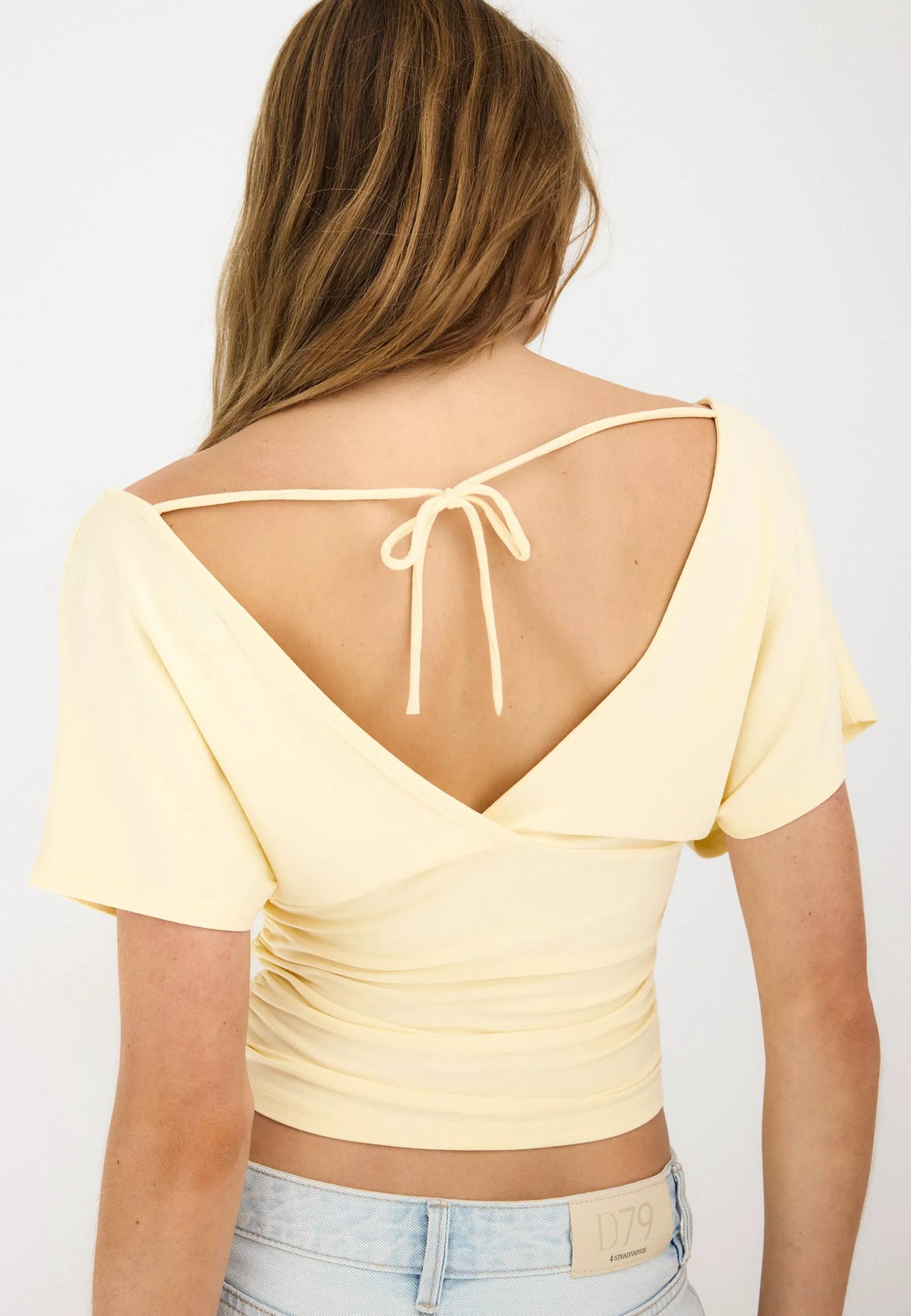 Pastel yellow