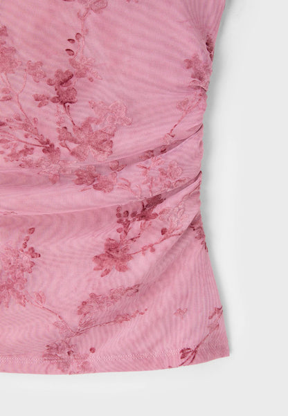Salmon pink