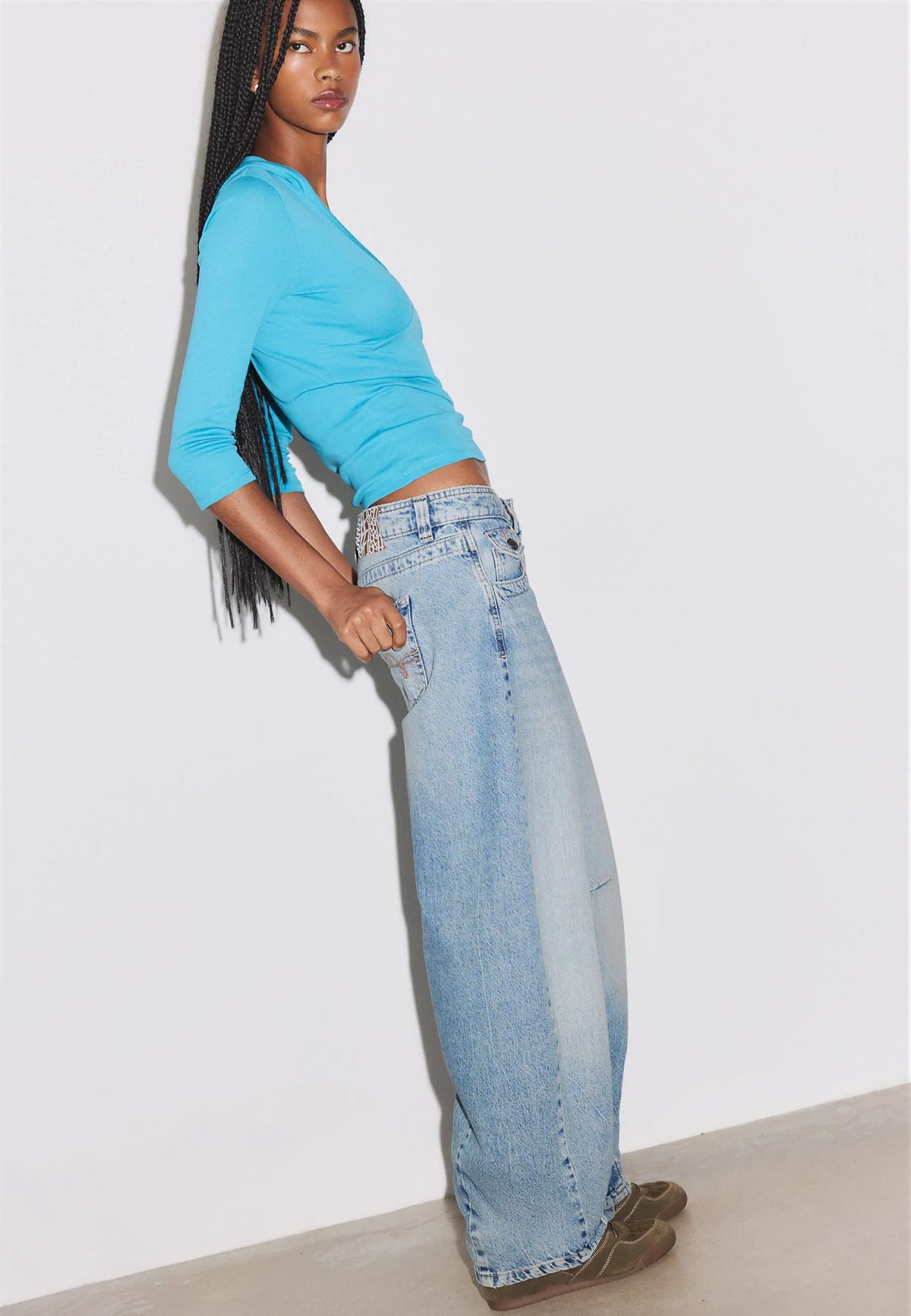 MEDIUM LIGHT BLUE DENIM