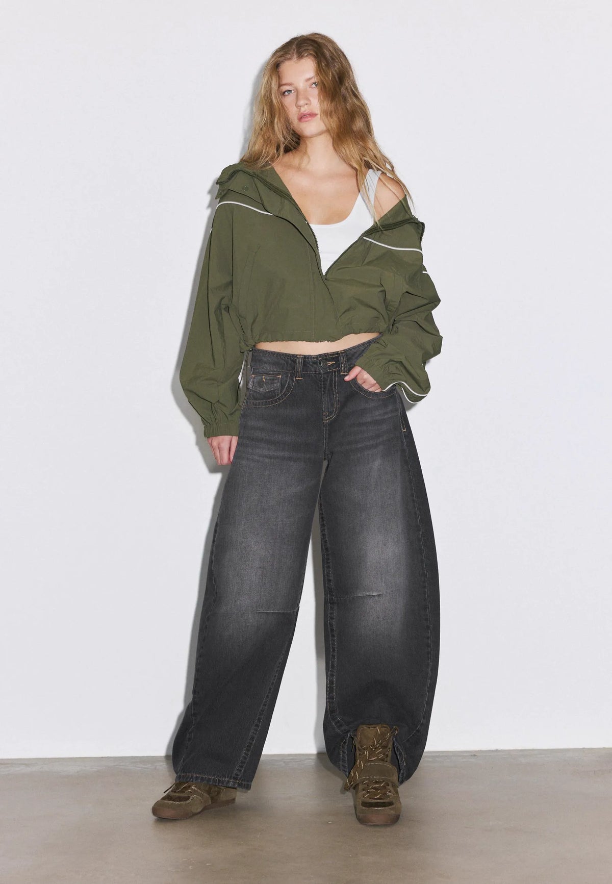 DARK GREY DENIM WASH