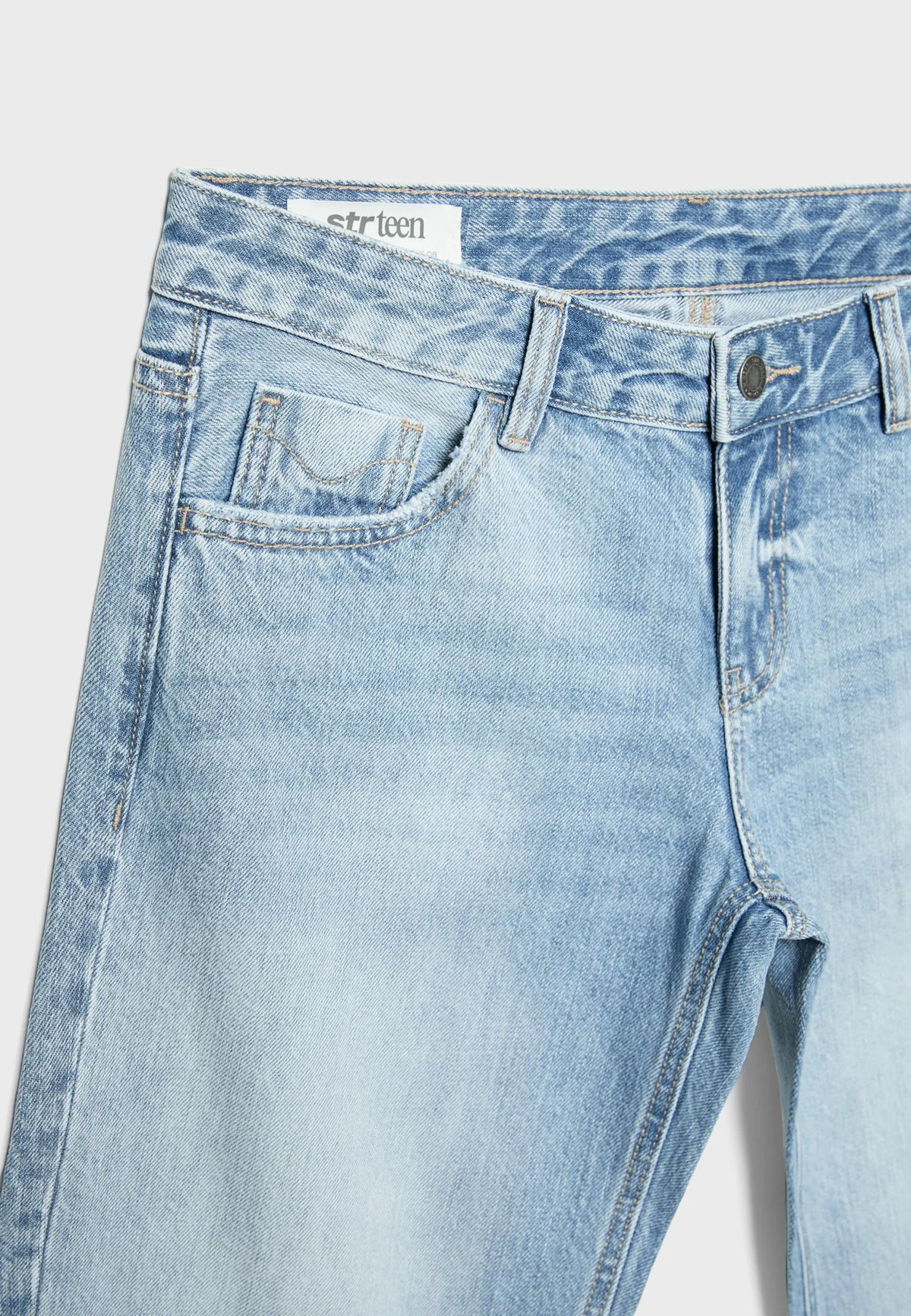 MEDIUM LIGHT BLUE DENIM
