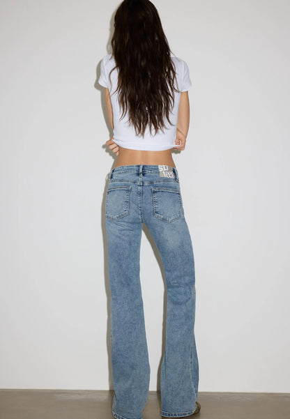 MEDIUM BLUE DENIM