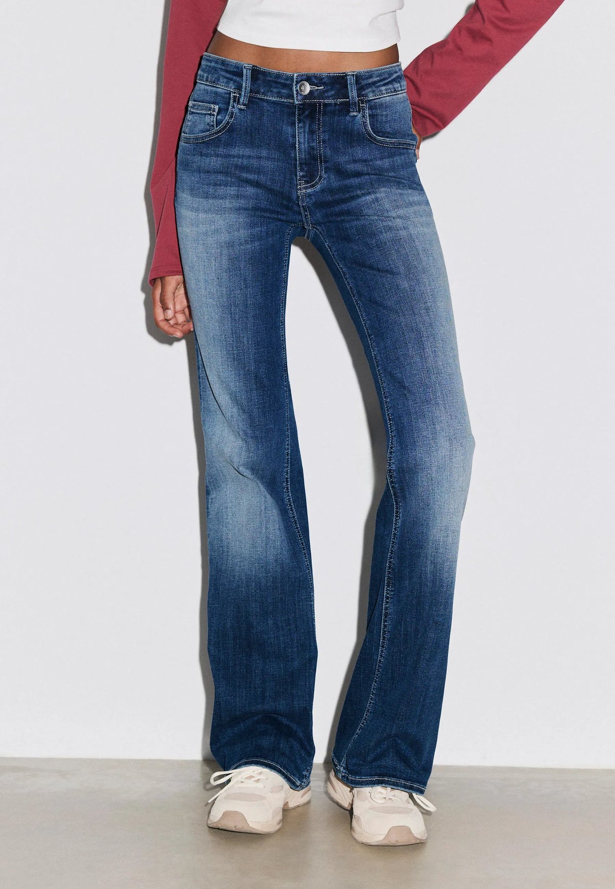 LIGHT GREY DENIM WASH