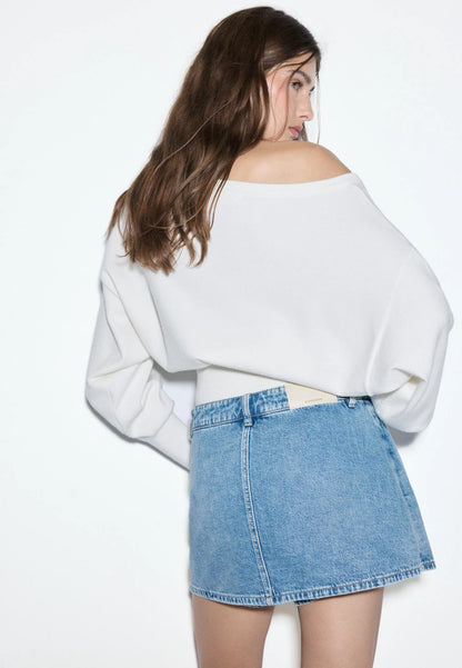 MEDIUM DENIM WASH