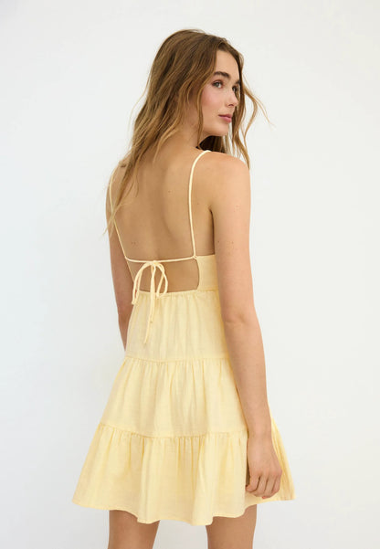Pastel yellow