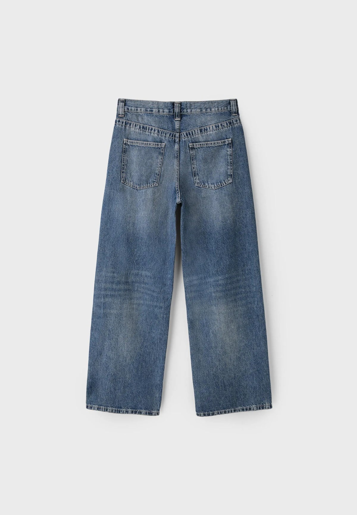 MEDIUM BLUE DENIM