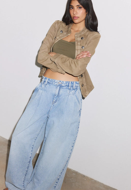 MEDIUM LIGHT BLUE DENIM