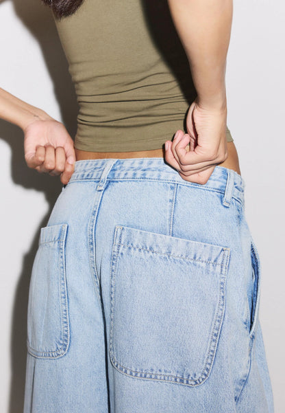 MEDIUM LIGHT BLUE DENIM